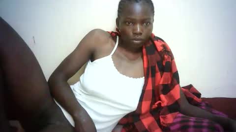 Snapshot of queen_joan chatting on February 16, 4:20 am queen_joan online show from February 16, 4:20 am