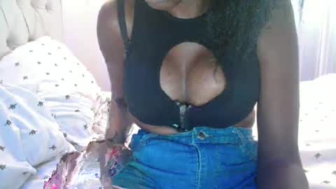 queen_kai online show from May 17, 8:12 am