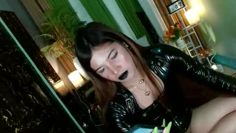 Kendal  online here from 6am-3pm philippine time online show from October 7, 10:34 am