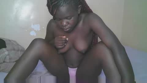 queen_latasha online show from March 19, 8:07 am