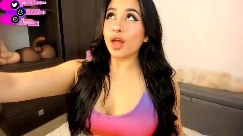 Snapshot of queen_liana chatting on September 19, 6:04 am Liana online show from September 19, 6:04 am