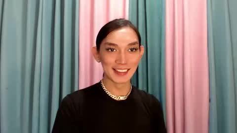 Queen Lucifer online show from November 23, 11:32 am