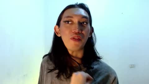 Queen Lucifer online show from January 13, 10:20 am