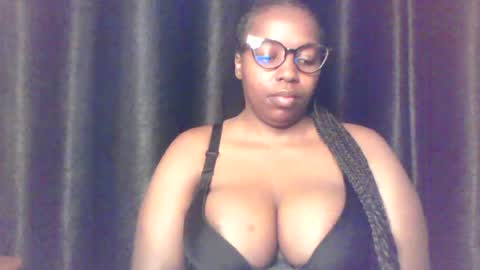 QUEEN online show from June 26, 4:39 am