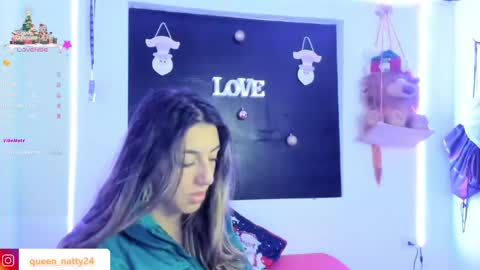 Snapshot of queen_natttyy chatting on January 4, 6:30 am queen_natttyy online show from January 4, 6:30 am