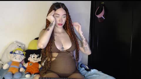 queen_of_m111lk online show from November 18, 1:11 am