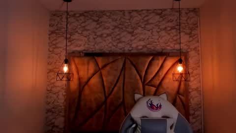   online show from February 6, 11:54 am