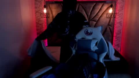   online show from February 14, 12:03 pm