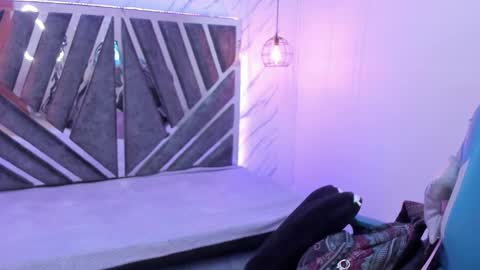   online show from September 10, 11:21 am