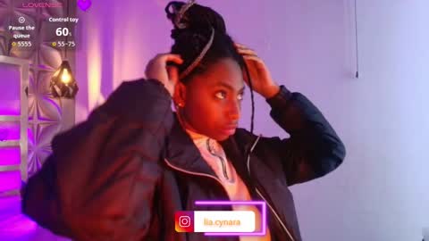   online show from February 18, 11:50 am