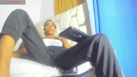 kailani online show from June 22, 2:02 am