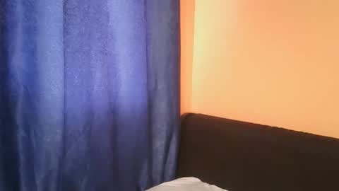 queen_sashavixen online show from November 17, 6:52 am