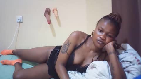 Snapshot of queen_winter chatting on March 1, 10:56 pm Winter online show from March 1, 10:56 pm