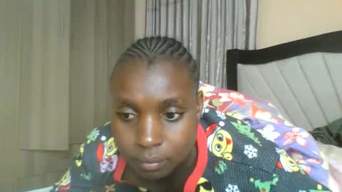 Snapshot of queen_wow2 chatting on June 5, 7:08 pm queen online show from June 5, 7:08 pm