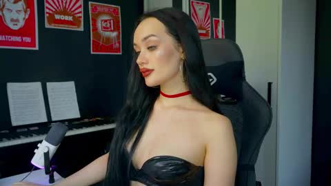 Your world and the universe Aliss online show from September 20, 4:35 am