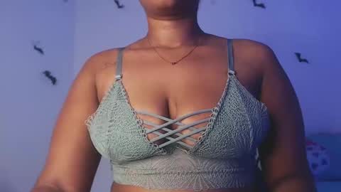 Ahlya  online show from November 8, 2:45 am