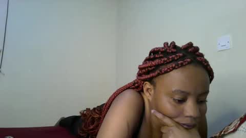 queen online show from December 4, 7:11 pm