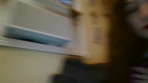 Snapshot of queencrimsonlvx chatting on April 16, 2:01 am queencrimsonlvx online show from April 16, 2:01 am