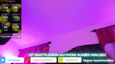 Snapshot of queencroze chatting on March 8, 5:49 am Queen Cherise Roze online show from March 8, 5:49 am