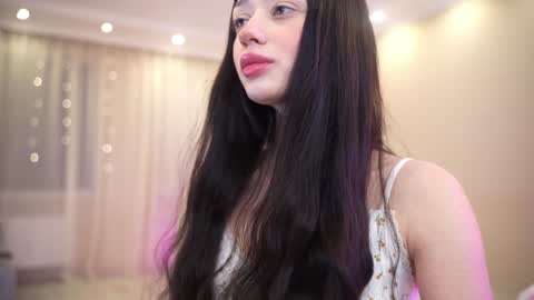 Nelly  INSTA  queenelia  online show from January 11, 1:49 pm