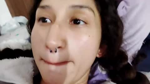Snapshot of queenjenn__ chatting on June 17, 1:19 am QUEENJEENN online show from June 17, 1:19 am