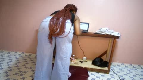 Snapshot of queenkiah chatting on February 26, 5:09 am Nina online show from February 26, 5:09 am