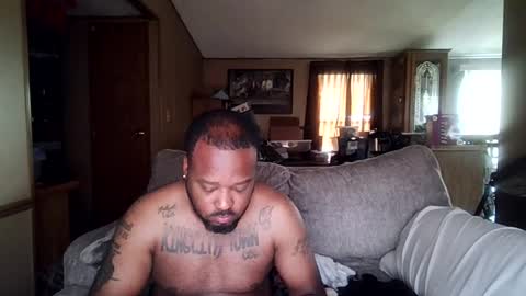 Snapshot of queenking55 chatting on July 11, 10:11 pm Queen N King Fun Night online show from July 11, 10:11 pm
