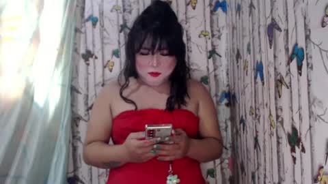 queenlexie_moore online show from August 3, 4:44 am