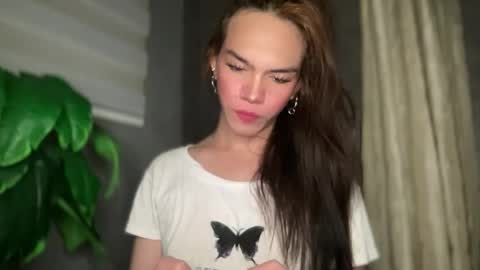 QUEEN online show from November 22, 12:53 am