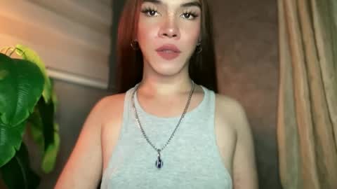 QUEEN online show from February 2, 9:30 am