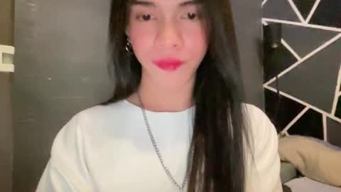 QUEEN online show from March 15, 12:11 pm