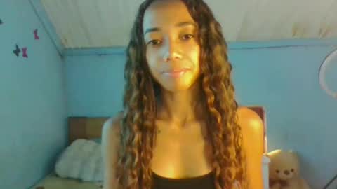 queennih online show from November 3, 11:55 am