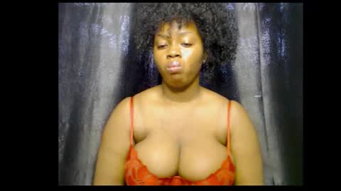 Snapshot of queenofalltest chatting on November 8, 11:54 am Zoey online show from November 8, 11:54 am