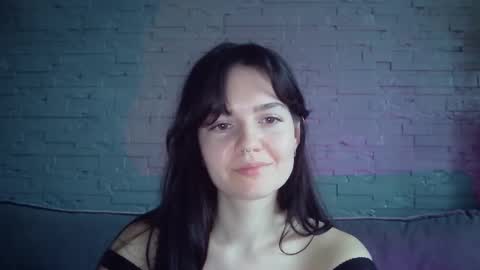 QueenOfModels online show from November 14, 11:20 am