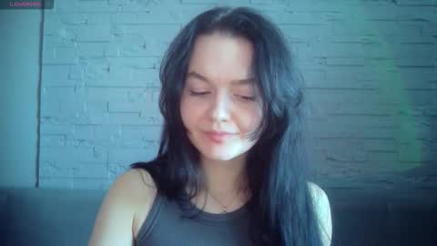 QueenOfModels online show from February 15, 1:09 pm