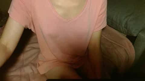 queenoftenderness online show from December 18, 7:20 pm