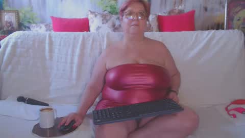 QueenPammy online show from February 14, 9:24 am