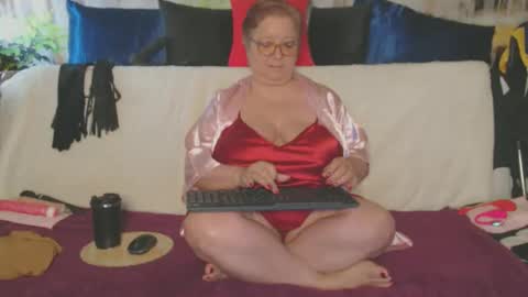 QueenPammy online show from March 4, 7:03 am