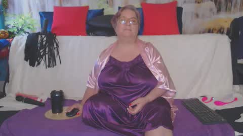 QueenPammy online show from March 30, 7:31 am