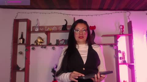 queenrose94 online show from March 27, 1:44 pm