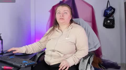 Snapshot of queensami7 chatting on November 21, 4:33 am Samantha online show from November 21, 4:33 am