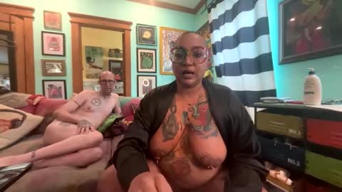 Queen Hilarity online show from March 18, 8:45 pm