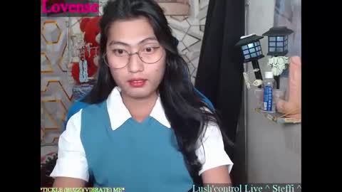 queensteffi online show from June 5, 6:35 pm