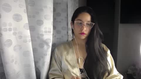 Paola online show from March 26, 3:12 am