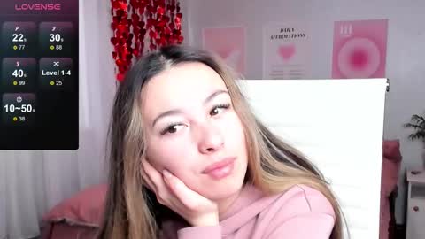 Snapshot of queitsharm_ chatting on February 15, 6:32 am Anna online show from February 15, 6:32 am