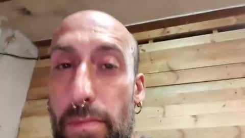 quentinreloaded online show from April 22, 3:42 am