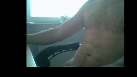 queutsch online show from June 2, 6:59 am