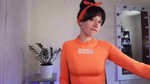 Snapshot of quiet_smile chatting on September 11, 9:53 am quiet_smile online show from September 11, 9:53 am