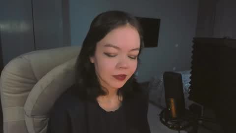 Snapshot of quietluxury chatting on February 19, 10:11 am quietluxury online show from February 19, 10:11 am