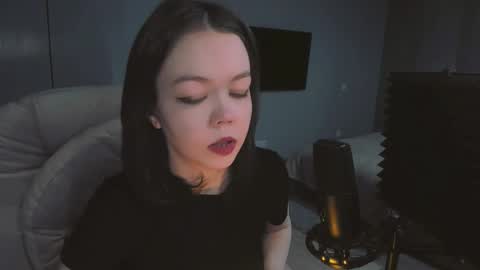 Snapshot of quietluxury chatting on March 1, 1:35 pm quietluxury online show from March 1, 1:35 pm